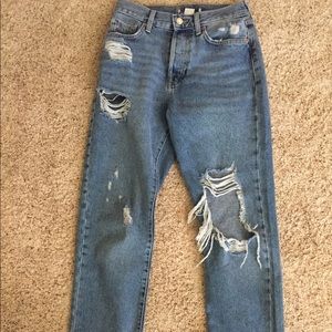 Distressed Mom Jeans from Forever 21 sz 24 waist